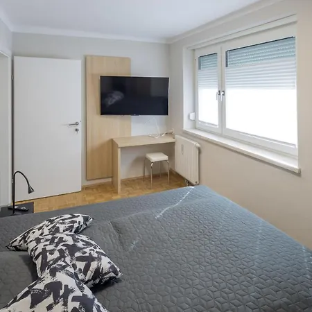 4 * Bruck an der Mur